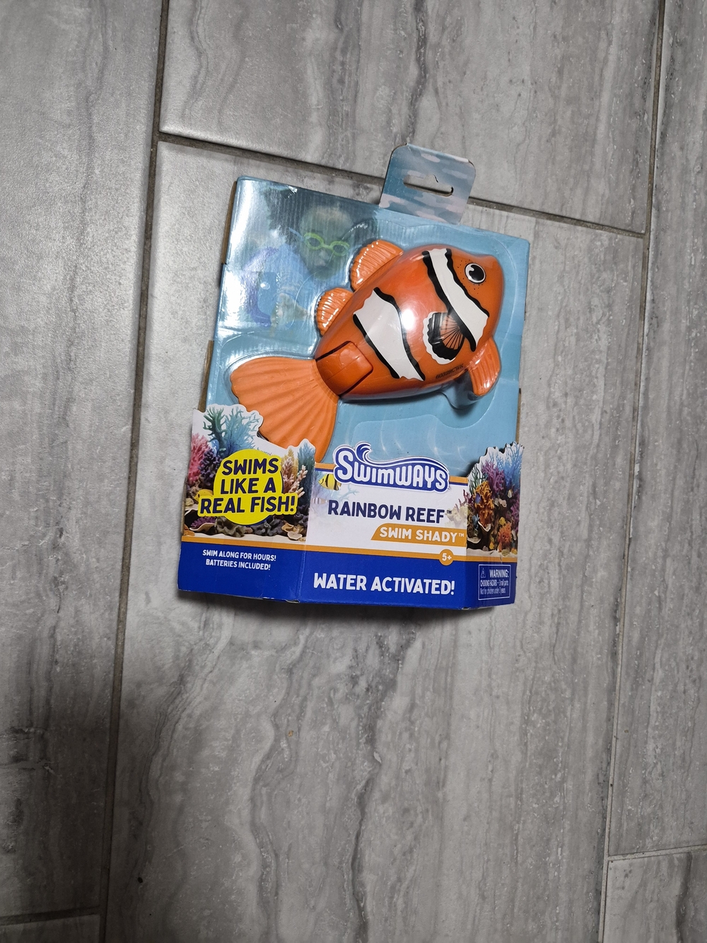 Swimways Rainbow Reef Swim Shady Water-Activated Orange Clownfish Toy 5+